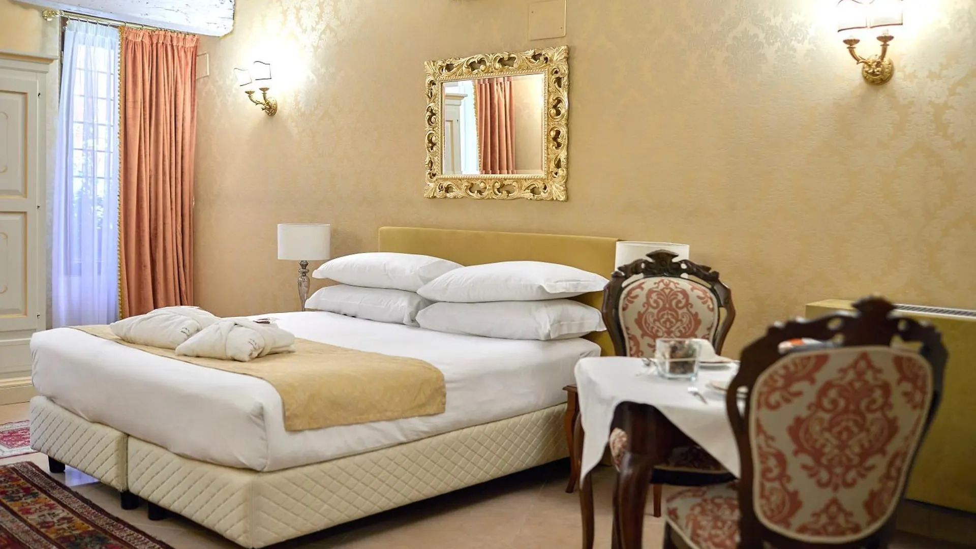 *** Gasthof Ai Cherubini Venedig Italien